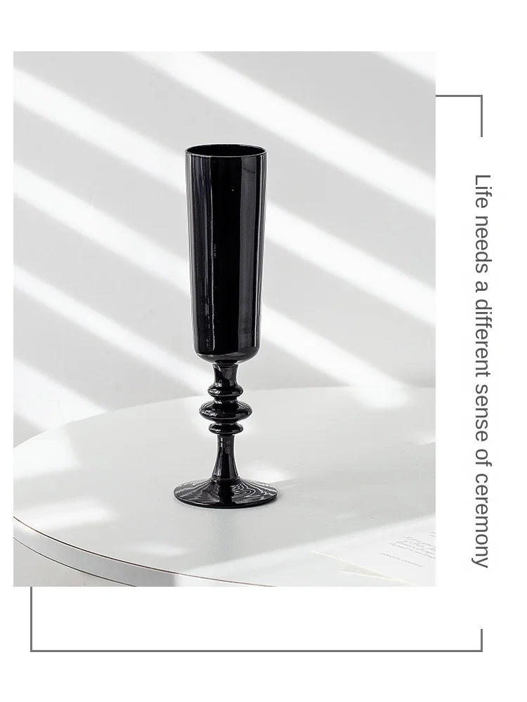 Copas de vidrio negro