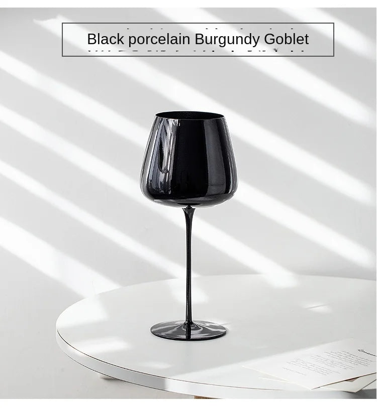 Copas de vidrio negro