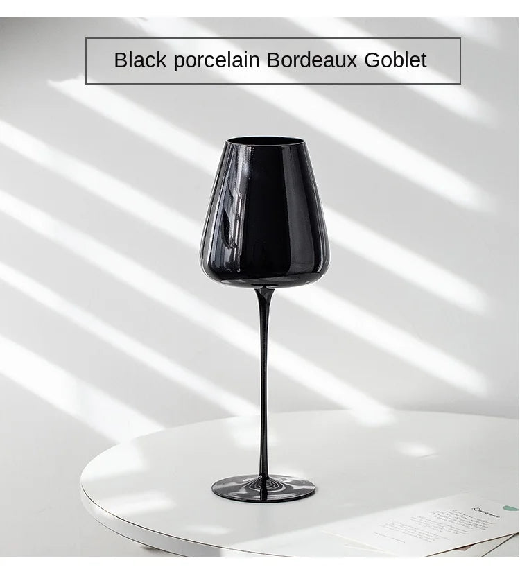 Copas de vidrio negro